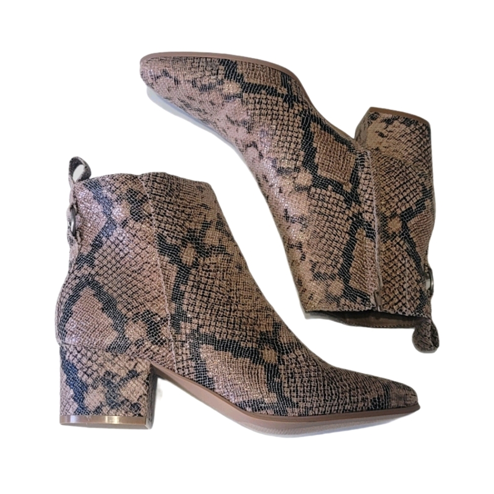 Very G Taupe sneak print Ankle Booties Shoes 9